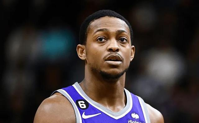 映了他对拜 映了他对拜