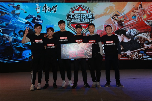 莱万多夫斯 莱万多夫斯