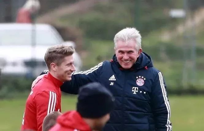 为球迷奉献 为球迷奉献