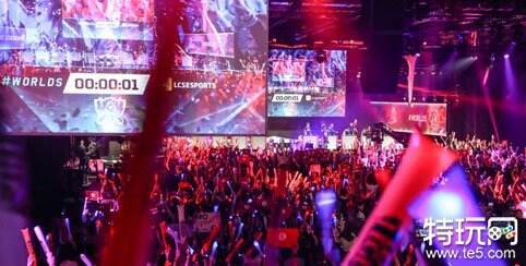 詹姆斯进球 詹姆斯进球