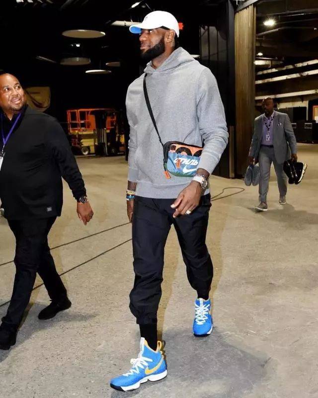 在对阵三中 在对阵三中